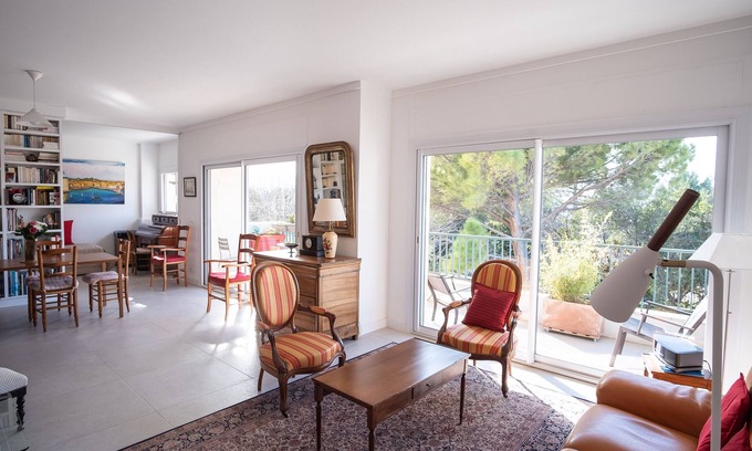 La Plage Appartement | Appartement 104 m2 standing 500m des plages, 1Km du Ballet Nat de Marseille