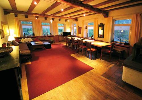 Diebach Appartement | Apartment 175 qm SCHWANENNEST, in der romantischen Rödermühle an der Fränkischen Saale in Deutschlands Mitte, 8 km zur A7