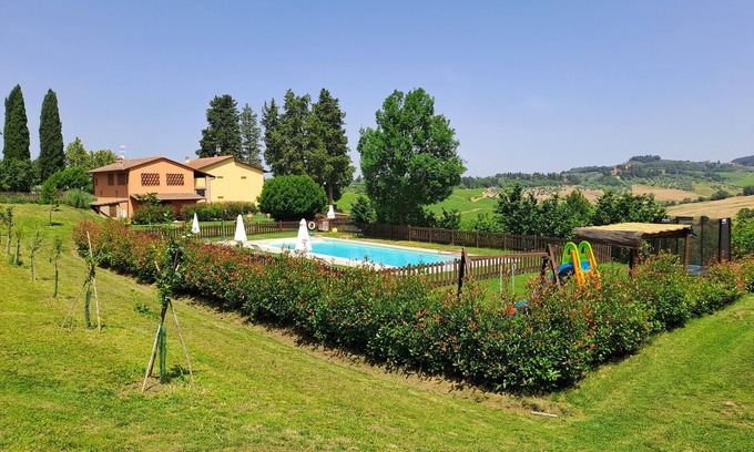 Certaldo Maison | Apartment 1st floor in farmhouse with Pool