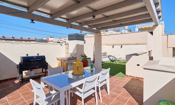 Benajarafe Appartement | Apartment '2-Bedroom Penthouse' with Sea Views, Wi-Fi and Air Conditioning