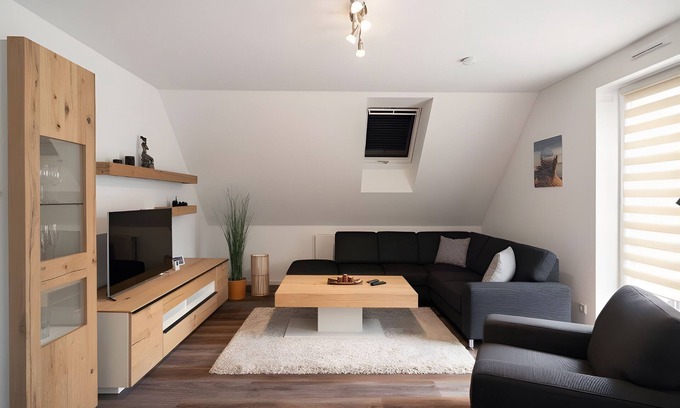 Potsdam Nord Appartement | Apartment 2 with Wi-Fi and Balcony