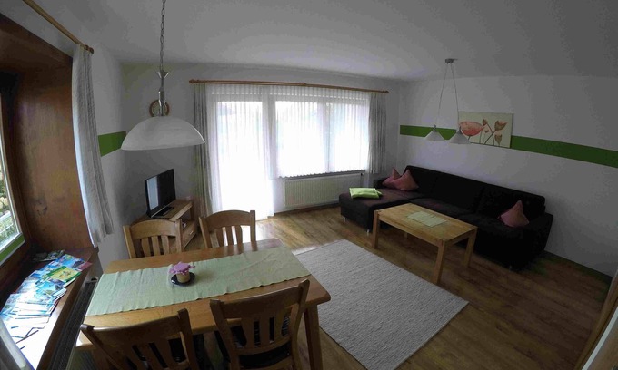 Wasserburg Appartement | Appartement "3" avec terrasse partagée, jardin partagé et Wi-Fi