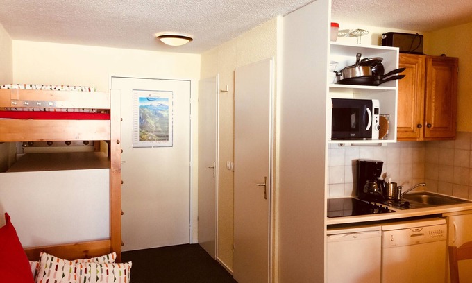 Eclose-Est Appartement | ⛄️⛷APPARTEMENT 4 ADULTES/ 1 ENFANT- L'ALPE D HUEZ .QUARTIER L’ECLOSE