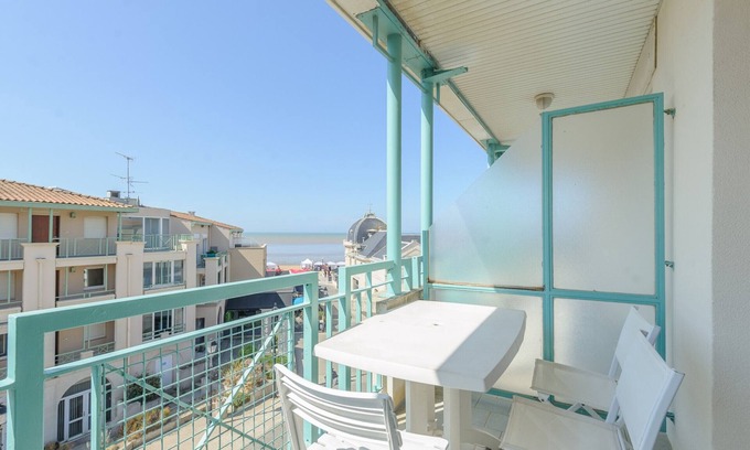 Quartier du Casino Appartement | Appartement 4 Pers. Terrasse Clim, Piscine Collective