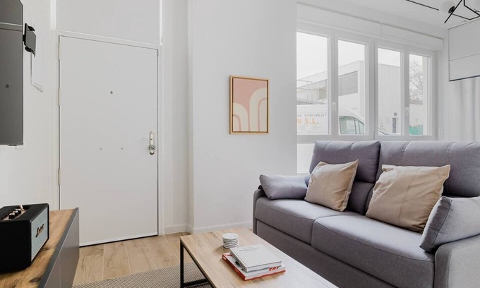 Almenara Appartement | Apartment 4 - Modern in Castellana - 4 Towers