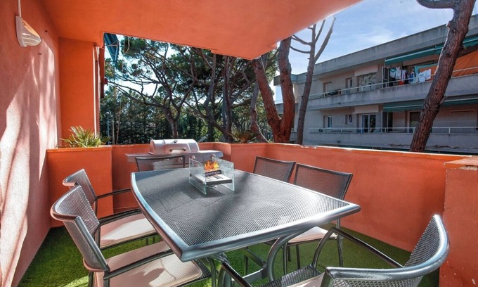 Castelldefels Appartement | Apartment-4people-Parking-Castelledefels-Bikes-Bbq