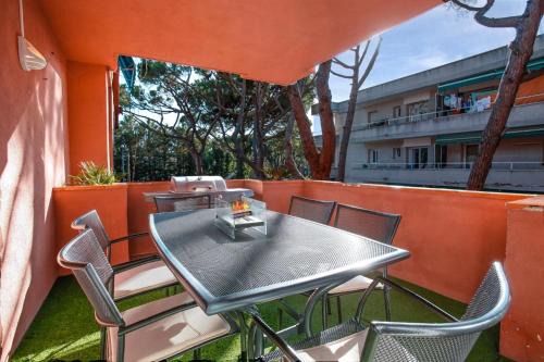 Castelldefels Appartement | Apartment-4people-Parking-Castelledefels-Bikes-Bbq