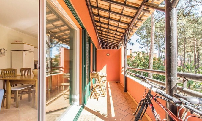 Charneca de Caparica e Sobreda Appartement | Apartment Anibal - Lovely Apartment in Aroeira Golf Resort by Allure Villasillas