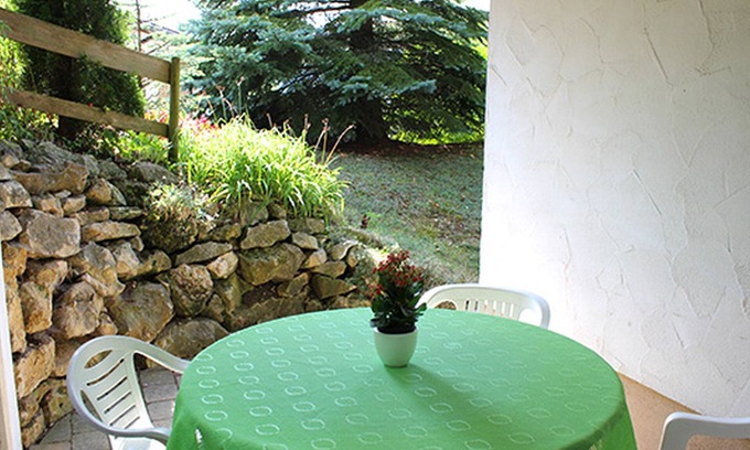 Lonsee Appartement | Appartement "A" avec terrasse privée, jardin partagé et Wi-Fi
