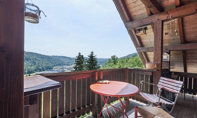 Stuehlingen Appartement | Apartment 'Adlerhorst' with Mountain View and Balcony
