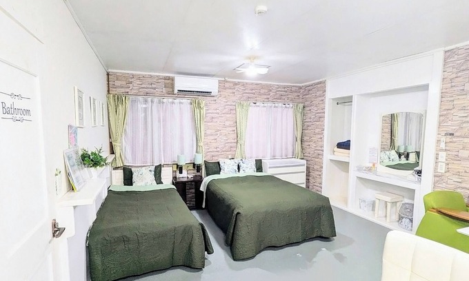 Kadena-cho Appartement | Apartment along Park Avenue Westernstyle twin room Fresh American accommodates up to 3 adults / Okinawa Okinawa