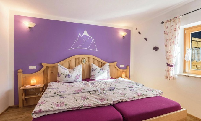Mittenwald Appartement | Appartement 'Amethyst' près de la remonte-pente avec vue montagne, Wi-Fi et balcon