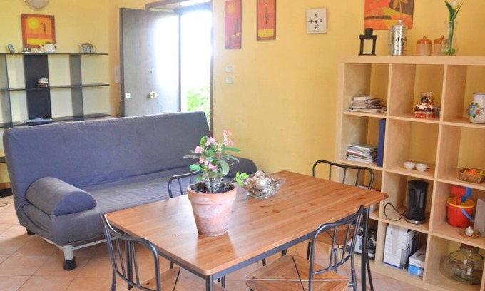 Ercolano Appartement | Appartement au premier étage dans villa avec jardin, parking et Wi-Fi