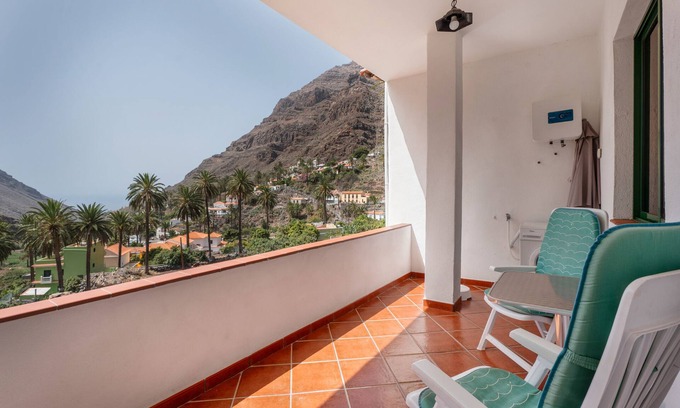 Valle Gran Rey Appartement | Apartment 'Apartamento Nayara C' with Sea View, Shared Terrace and Wi-Fi