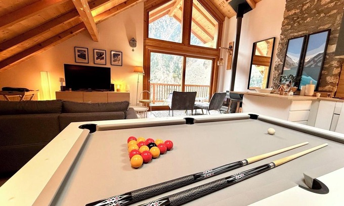 Venosc Appartement | Appartement 'Appartement Le 1618' avec vue sur la montagne, balcon et Wi-Fi