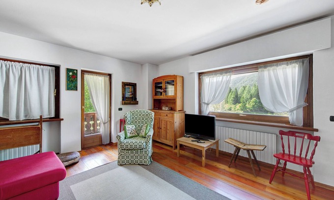 San Vito di Cadore Appartement | Appartement 'Appartamento Serdes Big C2' avec vue sur les montagnes et balcon