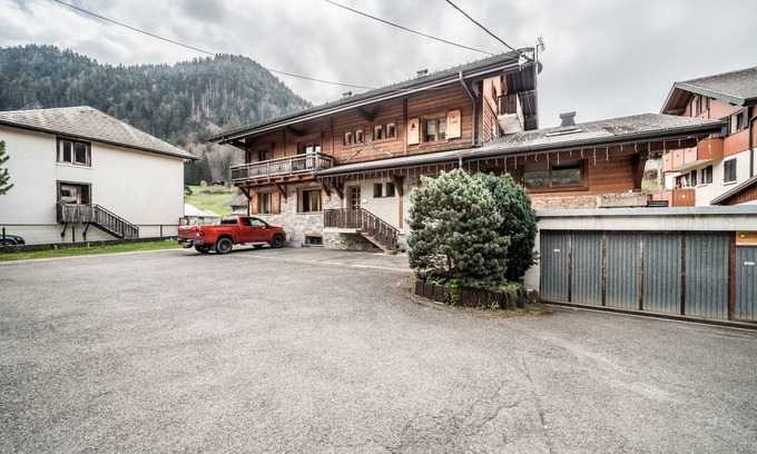 Abondance Appartement | Appartement 'Appartement Chalet - Le Vnipi' avec vue sur les montagnes, balcon et Wi-Fi