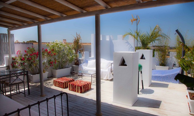 Guillena Appartement | Appartement design avec patio et terrasse privée à 25 km du centre de Séville