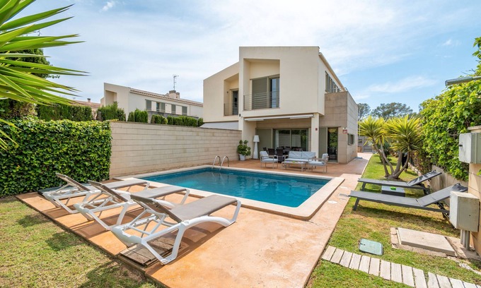 Puig de Ros Villa | Appartement 'Astur - Moderno Chalet Con Piscina' avec piscine privée et climatisation
