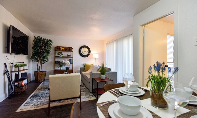 Knox - Henderson Appartement | Apartment at Ventana Canyon
