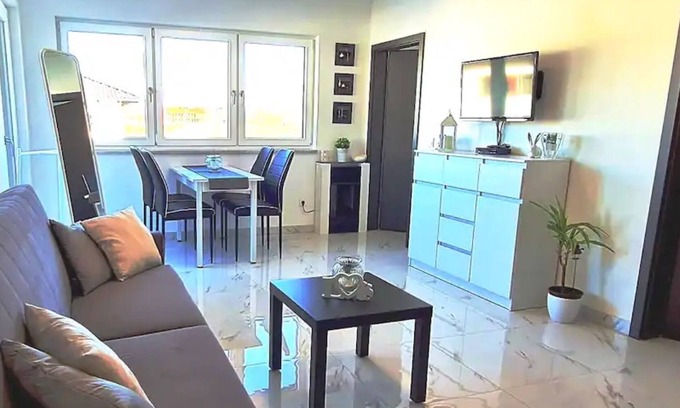 Abensberg Appartement | Apartment 'Autunno Nummer 5' with Balcony and Wi-Fi
