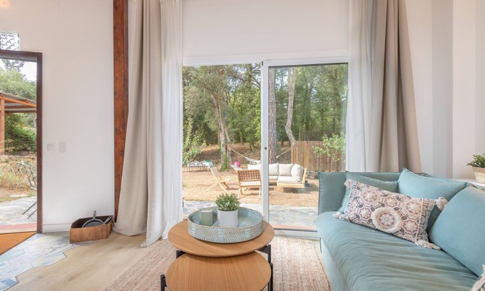Can Carbonell Maison | Appartement 'Bacom House' avec jardin dans le forêt