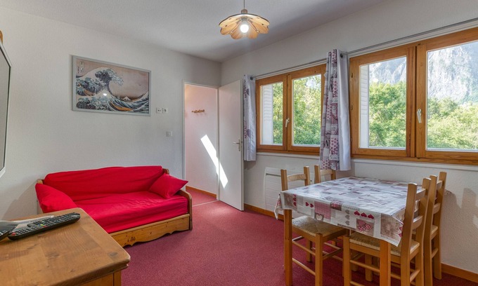 Le Bourg-d'Oisans Appartement | Appartement 'B2 Ours Blanc' avec vue sur les montagnes, jardin partagé et Wi-Fi