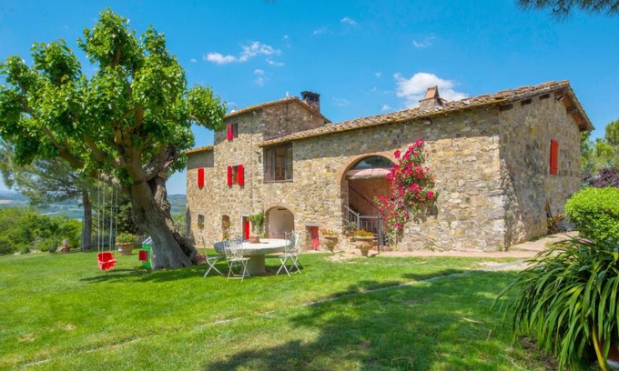 San Pietro in Bossolo Appartement | Apartment Badia a Passignano-1 by Interhome