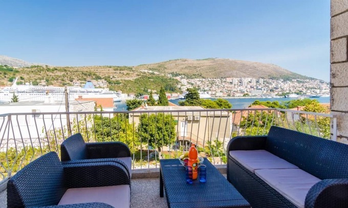 Babin Kuk Appartement | Apartment Bava - Appartement 2 chambres avec 2 balcons et vue sur la mer