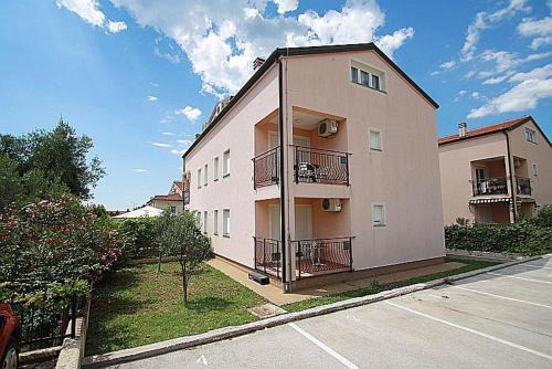 Mali Maj Appartement | Apartment Bilic with balcony