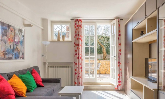 Bardolino Appartement | Appartement "Bilocale Colline di Bardolino 1" avec Wi-Fi et jardin 023006-LOC-00151