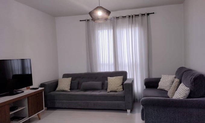 Afonso Pena Appartement | Apartment Near São José dos Pinhais Airport accommodates up to 6 people