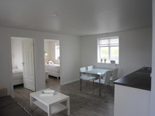 Hofn Appartement | Apartment by the Sea