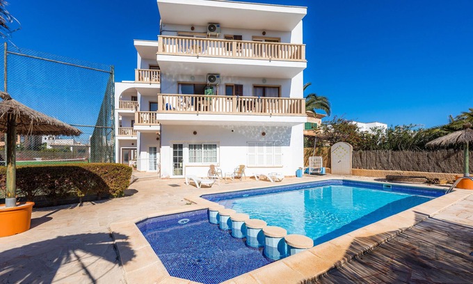Cala Figuera Appartement | Appartement 'Can Salas 1 Dormitorio 204' avec vue sur les montagnes, Wi-Fi et climatisation.