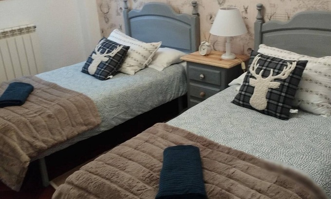 Canfranc-Estacion Appartement | Apartment Canfranc, 2 bedrooms, 6 persons