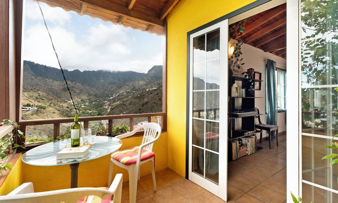 Hermigua Appartement | Appartement "Casa Claudia" avec vue sur la mer, terrasse privée et Wi-Fi