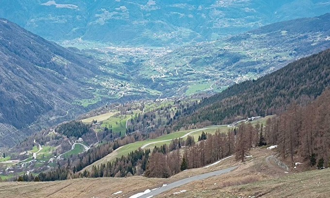 Doues Appartement | Apartment 'Casa dei cervi' with Mountain View, Private Garden and Wi-Fi