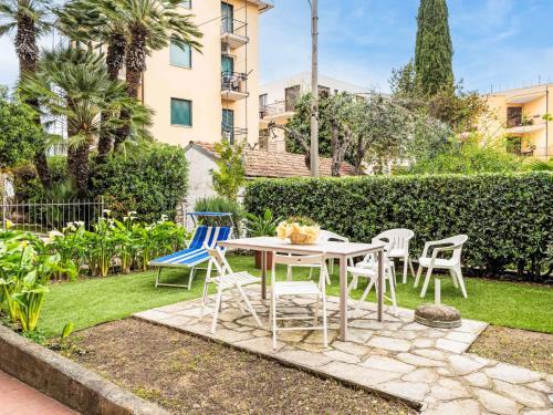 Diano Marina Appartement | Apartment Casa del Mare by Interhome