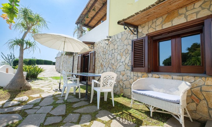 Pianoconte Appartement | Appartement "Casa Della Poiana" avec vue sur mer, terrasse privée et Wi-Fi