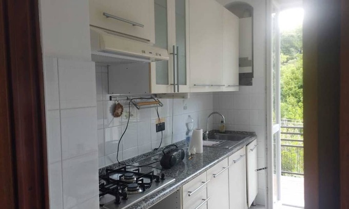 Pegli Appartement | Apartment 'Casa Maurizio - Vista Nel Verde' with Sea View, Balcony and Wi-Fi