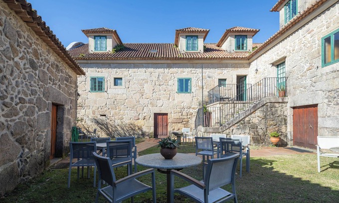 Areas Appartement | Apartment 'Casa Rectoral Apartamento Abadía' with Mountain View, Shared Pool and Wi-Fi