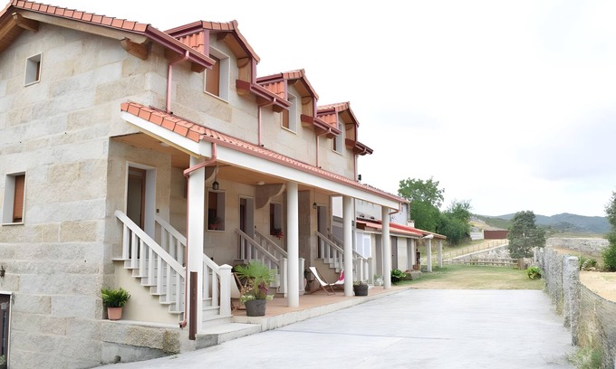 Requias Appartement | Appartement 'Casa Requias 2' avec vue sur le lac, jardin partagé et Wi-Fi