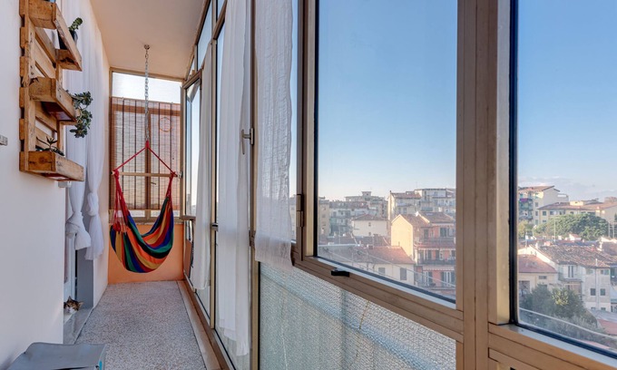 Isolotto Appartement | Apartment 'Casa Rosanna' with Private Terrace and Wi-Fi