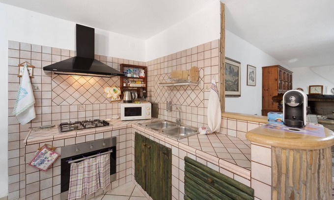 Iglesias Appartement | Appartement 'Casa S'arriali' avec vue sur les montagnes, Wi-Fi et climatisation
