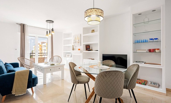 Carretera de Cadiz Appartement | Appartement 'Casa Vacacional Pacífico 5min Playa' avec terrasse privée et Wi-Fi