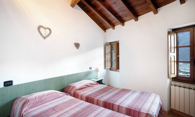 Rezzo Appartement | Appartement 'Casa Verde - Sciu' Pepin' avec terrasse privée, jardin privé et Wi-Fi