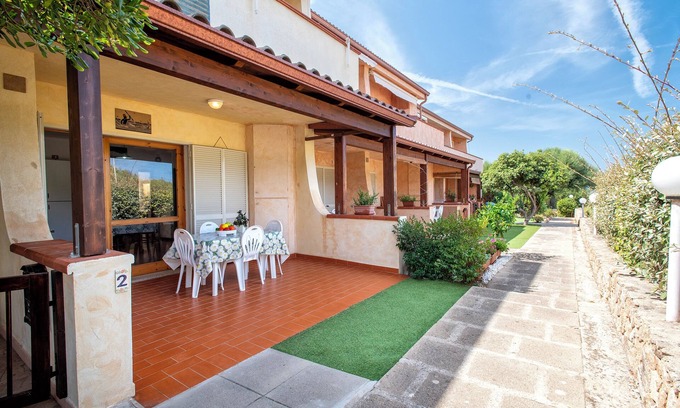 Badesi Appartement | Appartement 'Cerri' avec vue sur mer et terrasse privée
