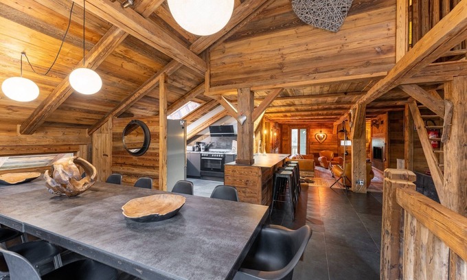 Abondance Appartement | Apartment 'Chalet Cépage - 14 Pers' with Mountain View, Private Terrace and Wi-Fi