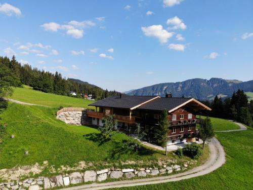 Auffach Appartement | Apartment Chalet Edelweiß by Interhome