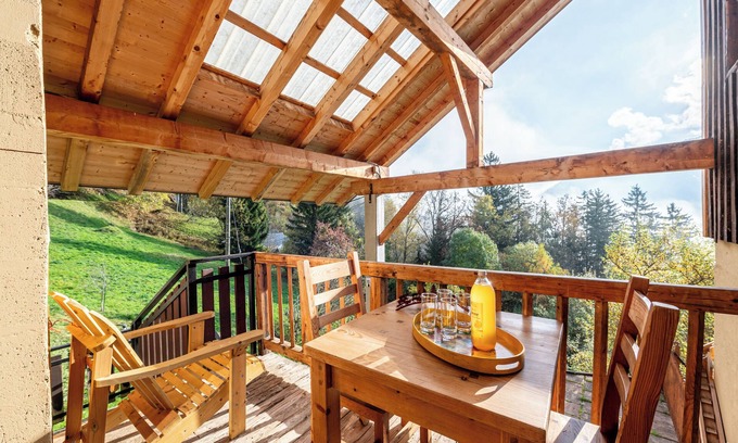Queige Appartement | Appartement 'Chalet La Vourze' avec terrasse partagée, balcon et Wi-Fi